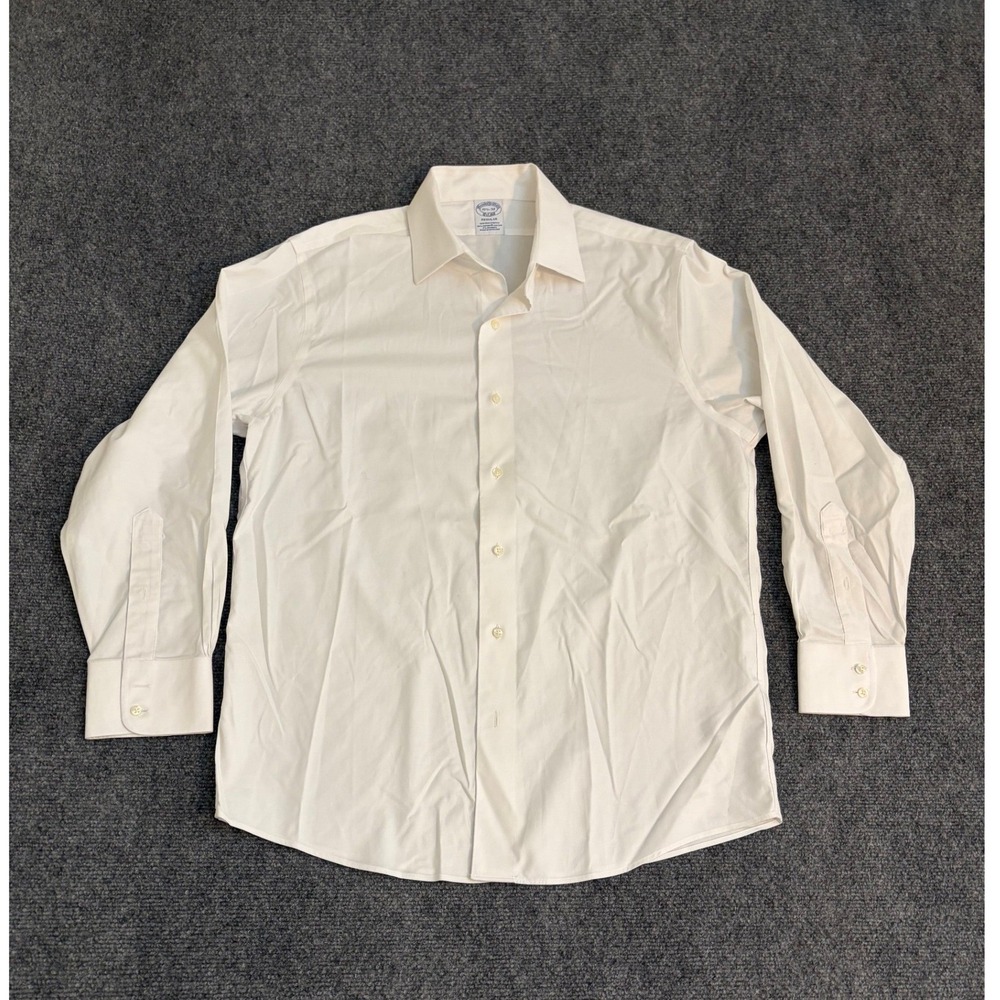Brooks Brothers Regular Fit White Non-Iron Stretch Dress Shirt Size 15.5 /32